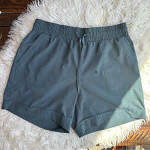Mondetta Outdoor Project Gray Women's Shorts Size Small